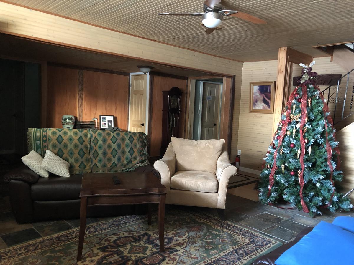 Eileen'S Bed & Breakfast/Guest House Hay River Eksteriør bilde